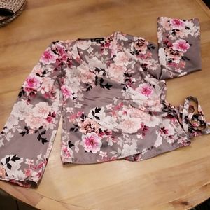 Floral wrap top